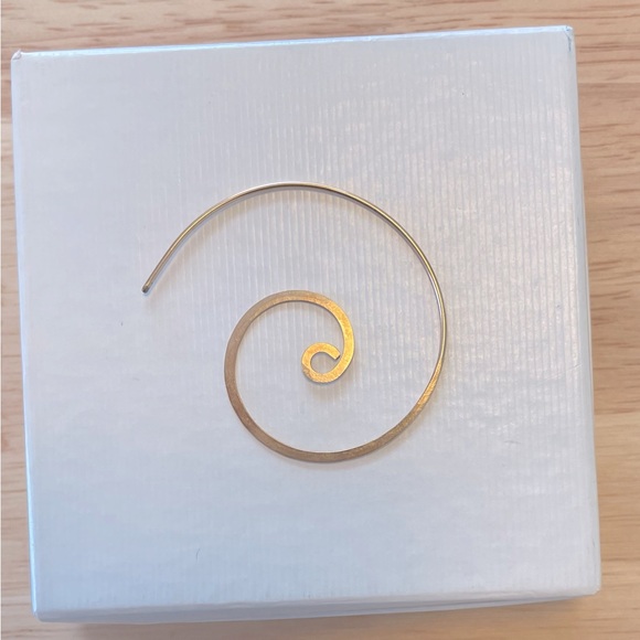 Artisan Thread Thru Spiral Earrings - Picture 3 of 6